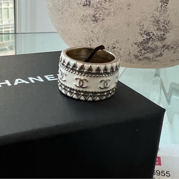 Chanel Ring - Size 6 - Picture 1 of 6
